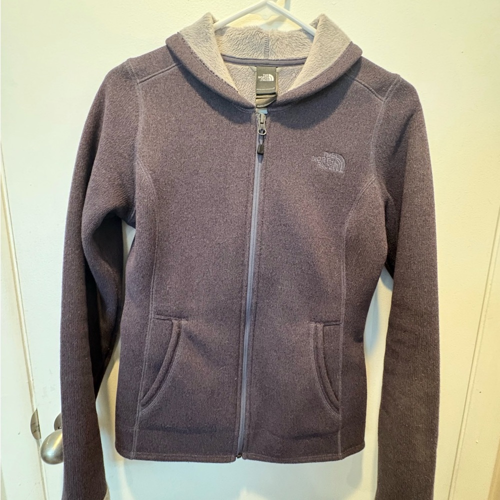 The North Face XS women’s Lavender Full-Zip sweater